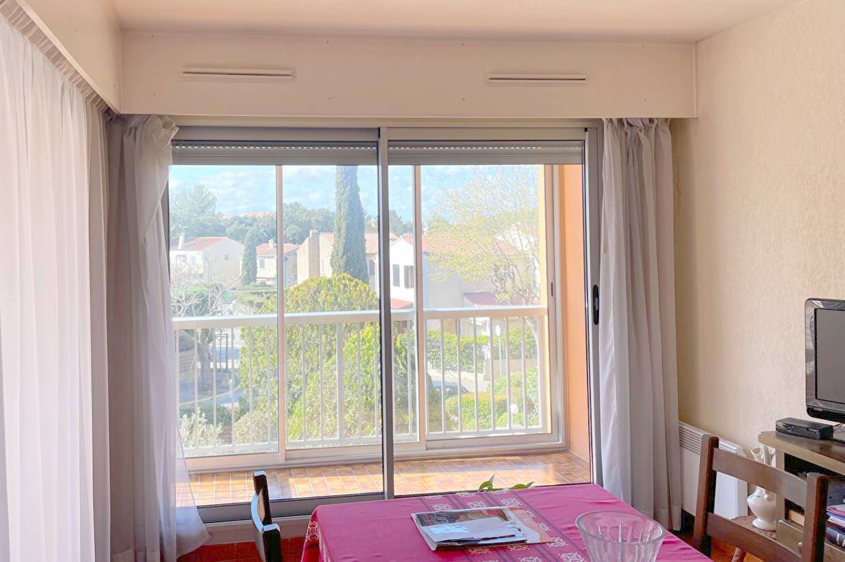 Appartement T3 avec terrasse à vendre à Pin Rolland Village