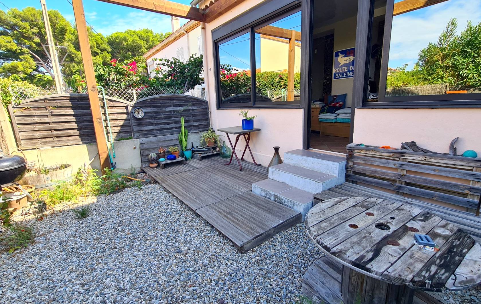 Maison de pêcheur à vendre dans le quartier seynois de Sainte-Elme