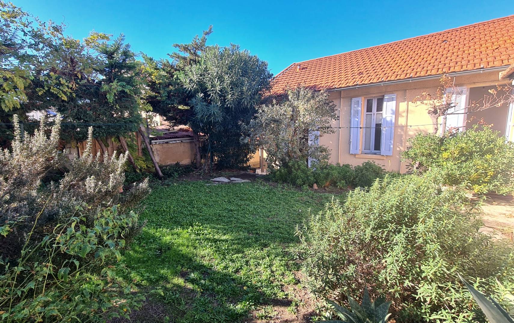 Maison des années 30 à rénover à vendre à La Seyne-sur-Mer