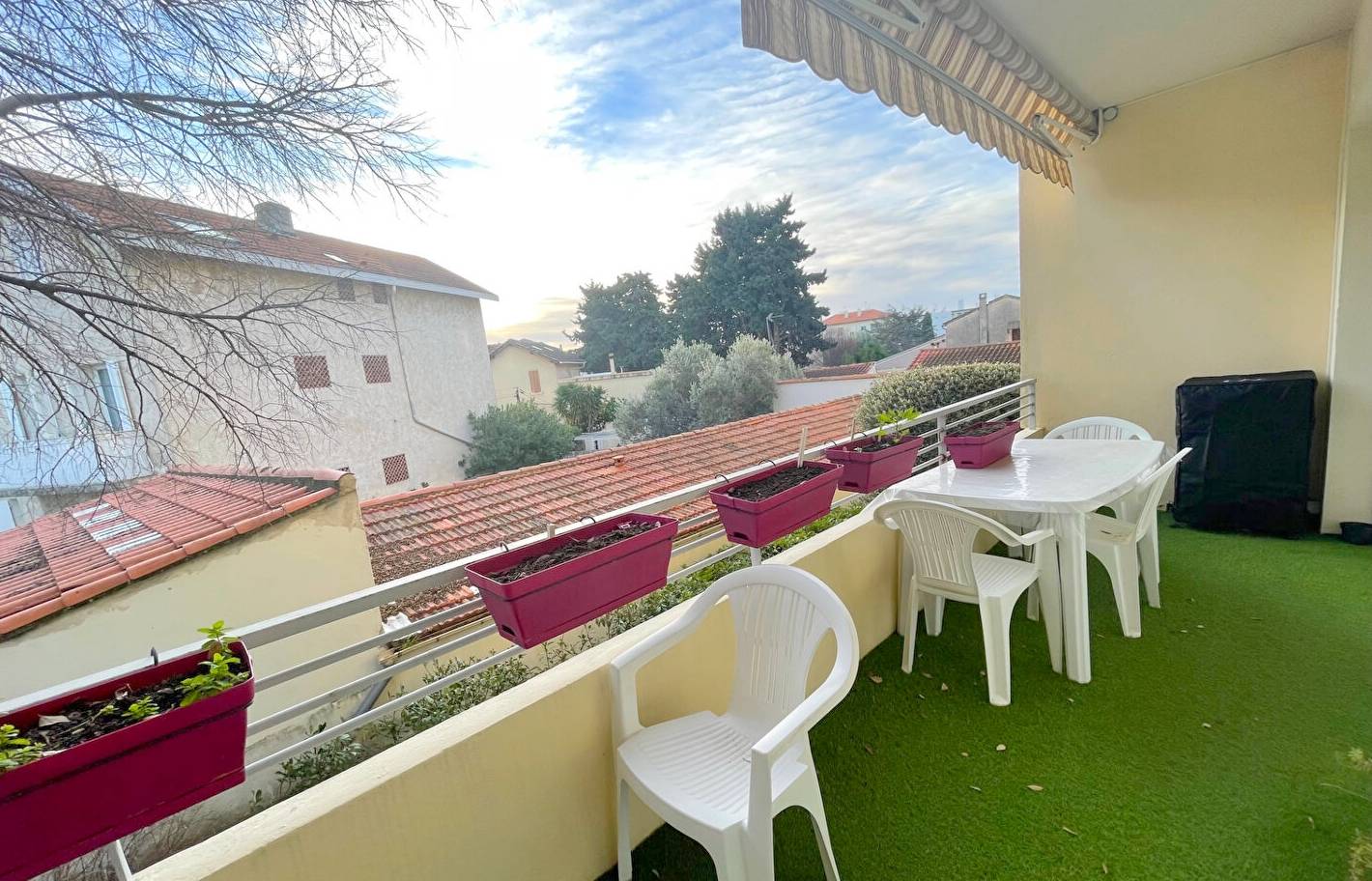 Appartement T3 avec terrasse à vendre Chemin Hermitte, à La Seyne-sur-Mer