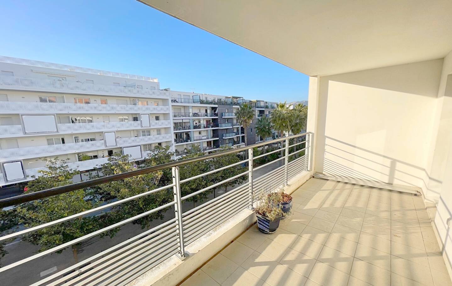 Appartement 3 pièces avec garage à vendre quartier Porte Marine à La Seyne