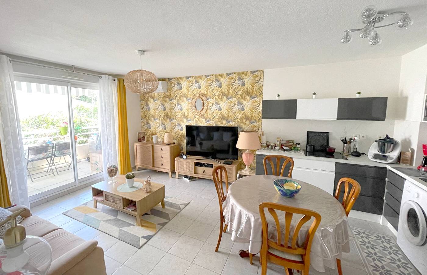 Appartement T2 avec terrasse à vendre dans une résidence récente située à Toulon