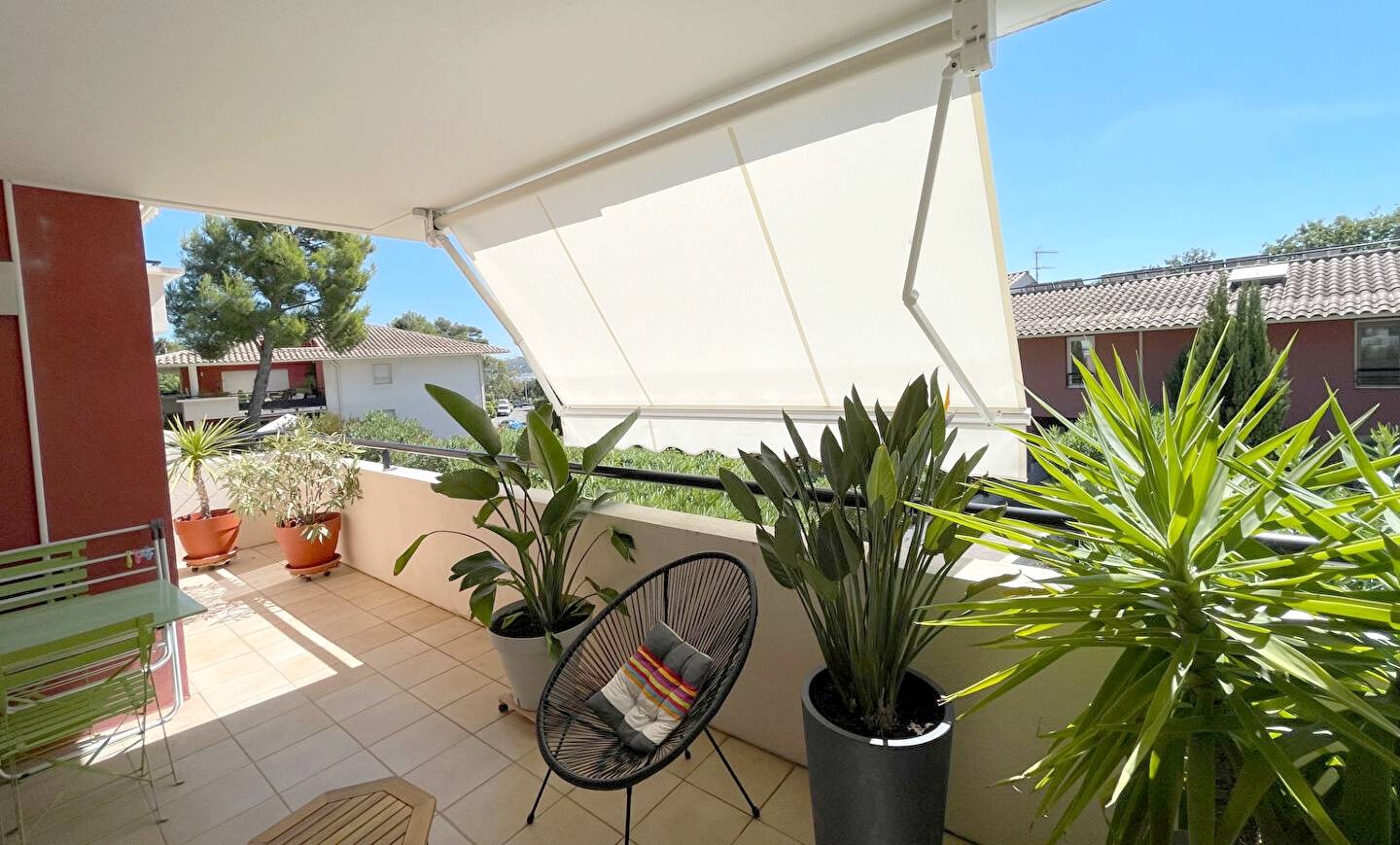 Appartement avec grande terrasse à vendre Avenue Henri Guillaume à Tamaris-sur-Mer