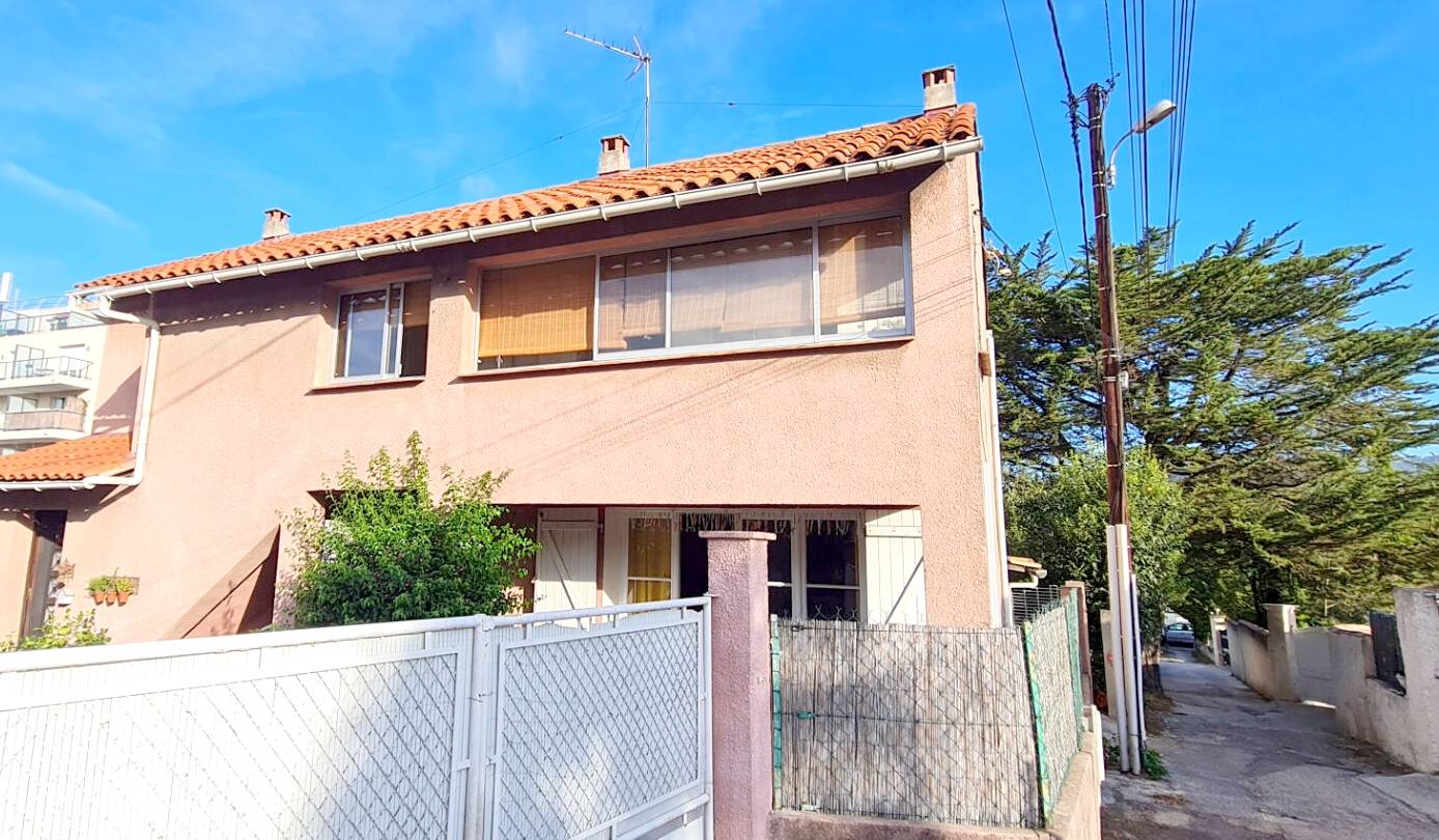 Maison provençale des années 30 à vendre à La Seyne, quartier Gai Versant