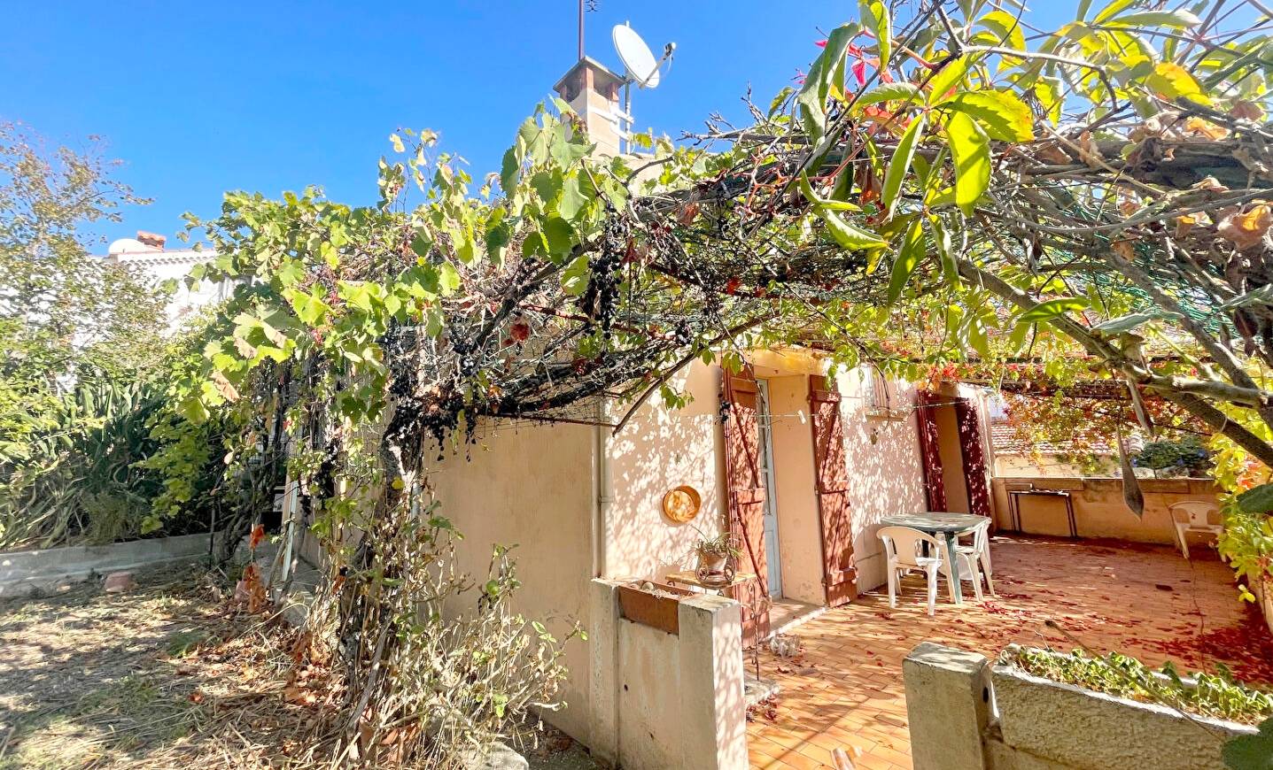 Maison de pêcheur des années 1900 à vendre à Saint-Mandrier