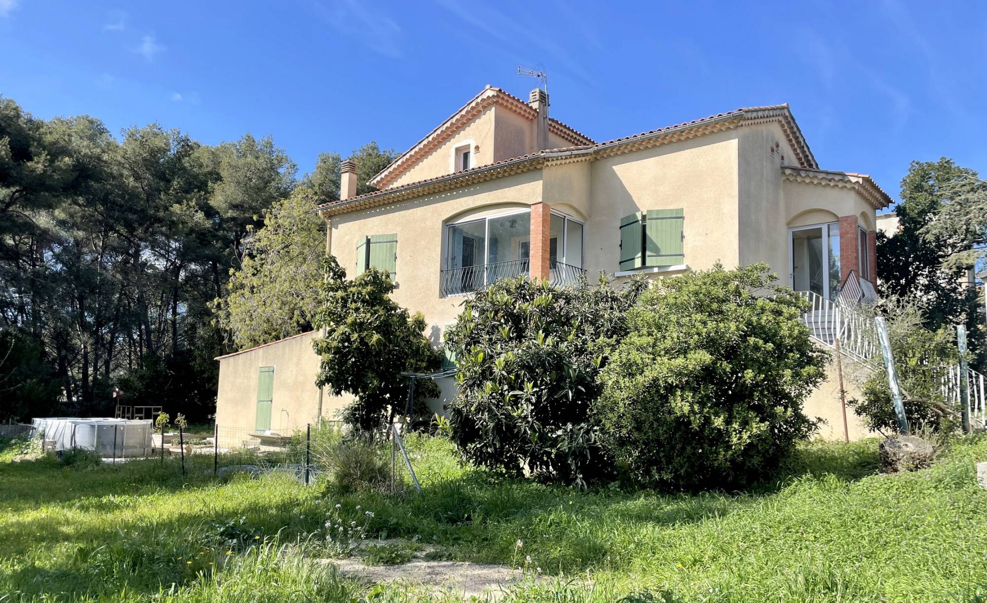 Bas de pavillon avec jardin et garage à vendre quartier Brémond à La Seyne-sur-Mer