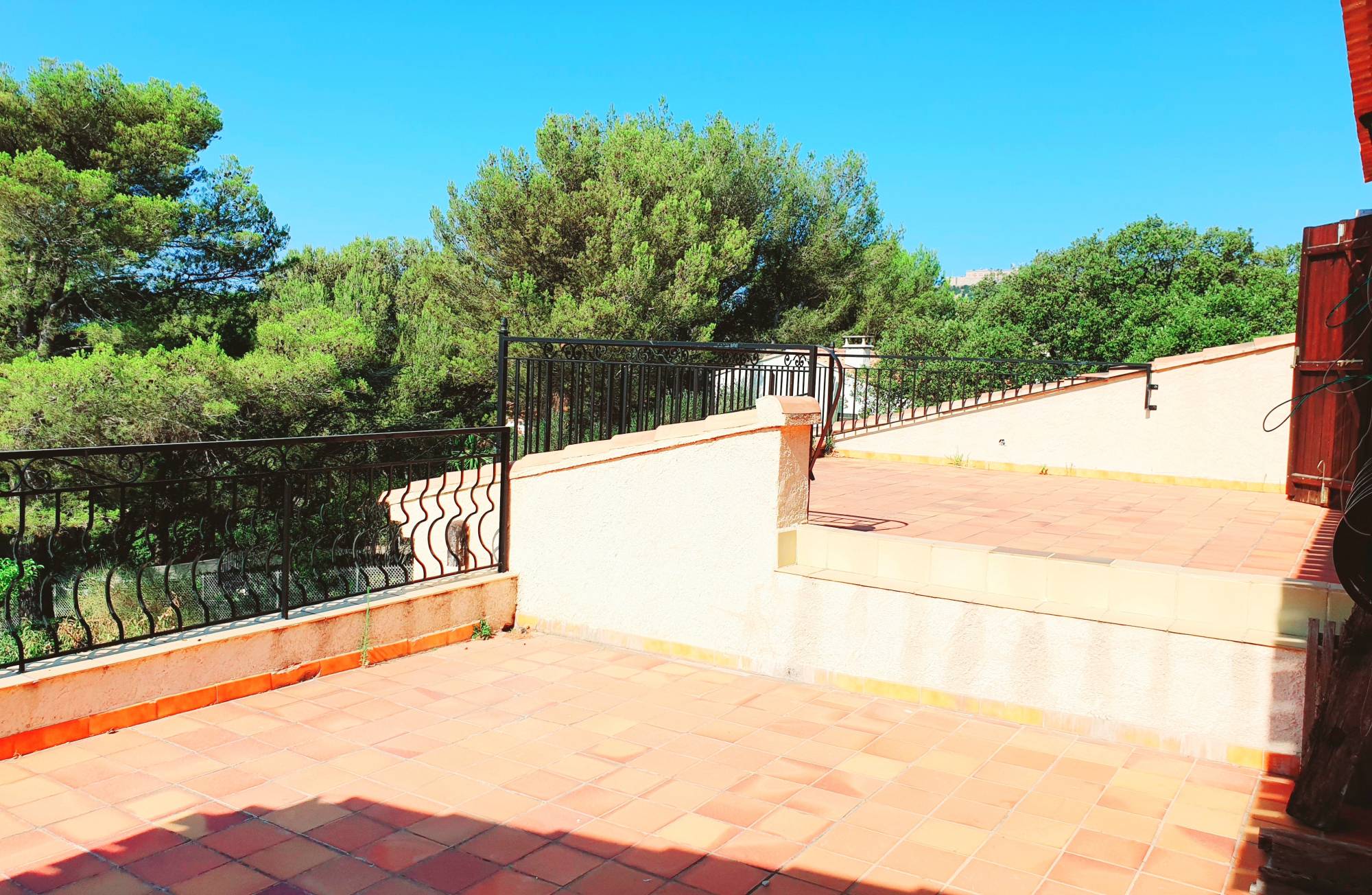 Villa avec terrasses et tropézienne à vendre dans le Var