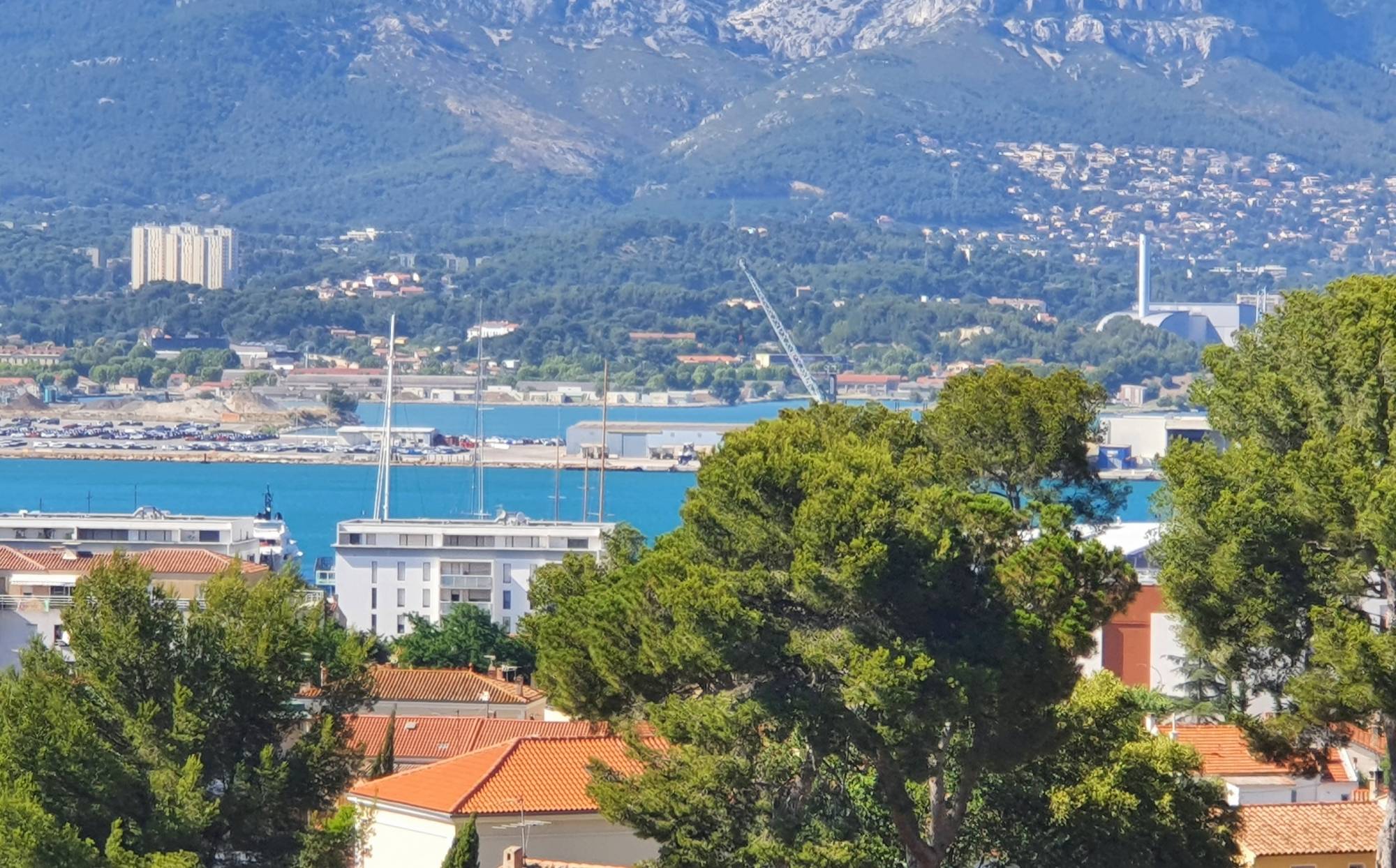 Appartement en dernier étage avec vue mer