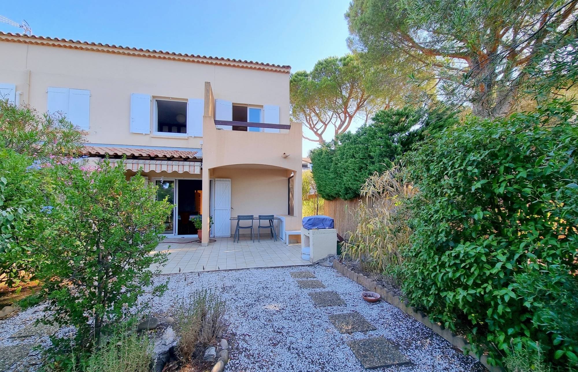 Maison T4 avec jardin et terrasse à vendre à Pin Rolland