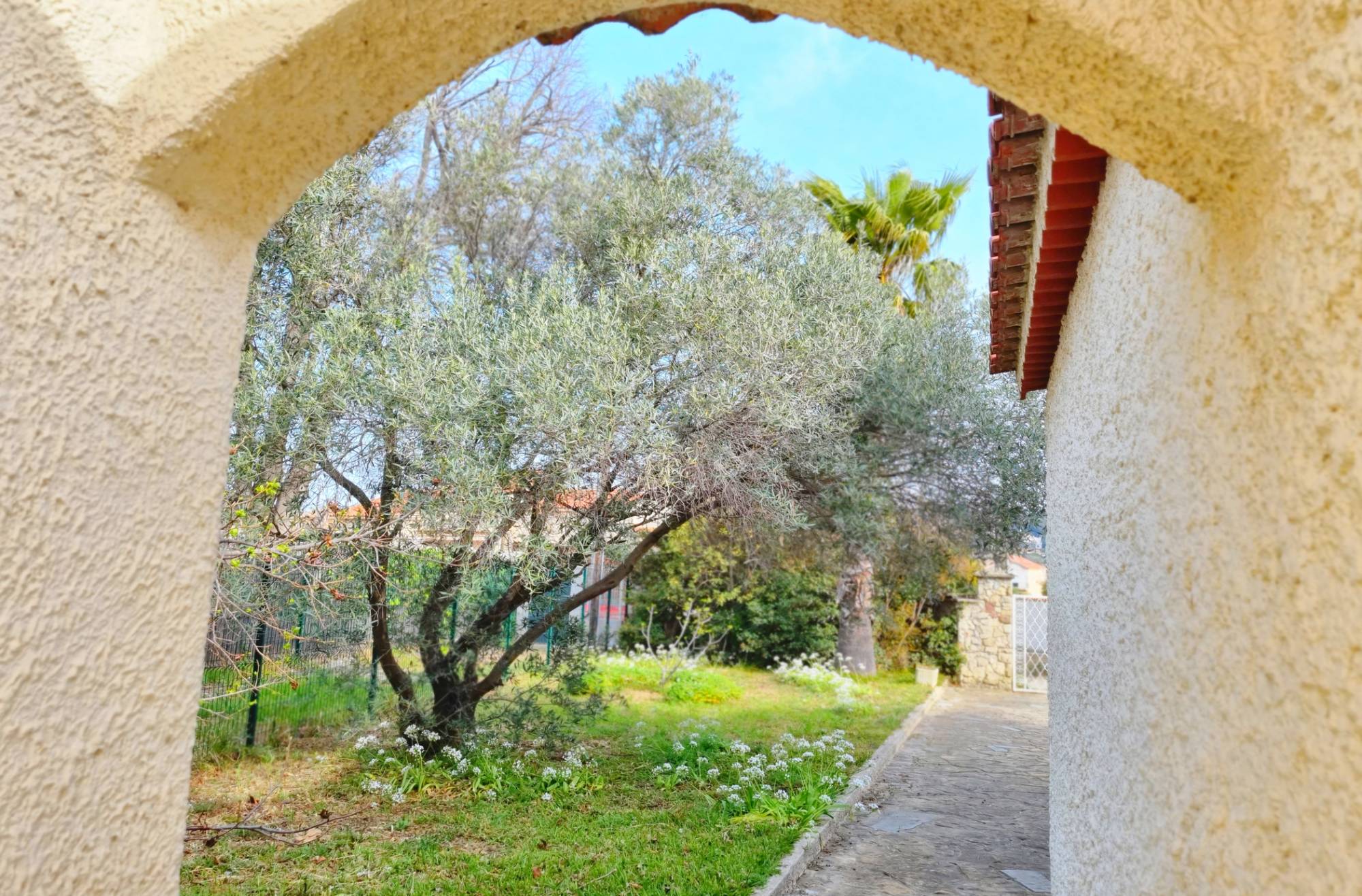 Maison avec cabanon et garage à vendre à Fabregas, La Seyne