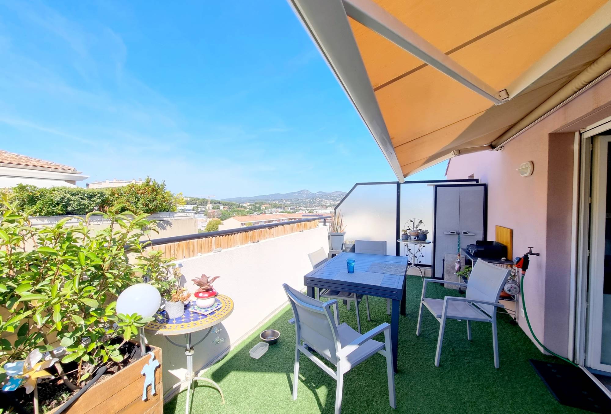 Appartement toit-terrasse à vendre à La Seyne, résidence 