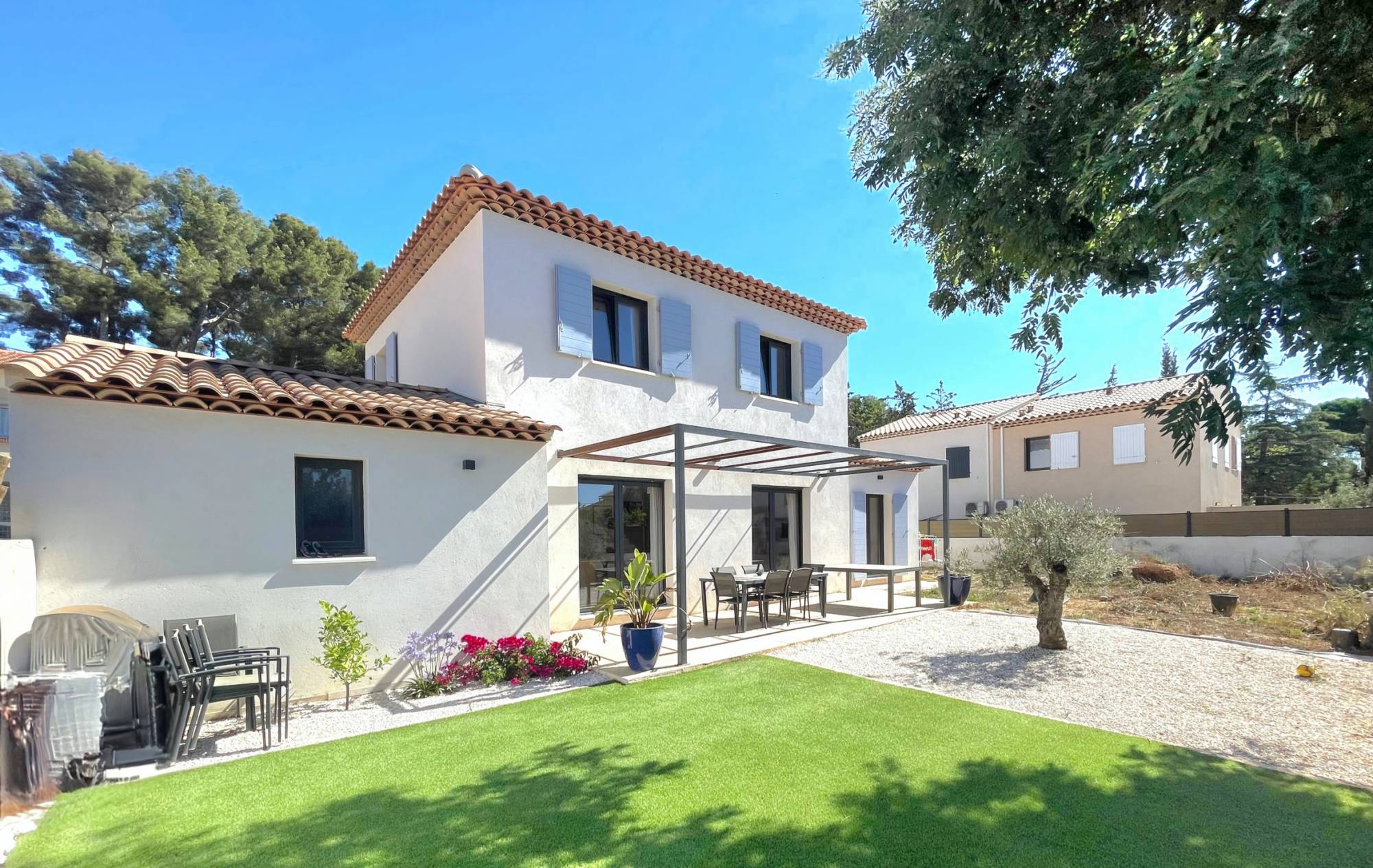 Maison contemporaine avec 4 chambres à vendre quartier de l'Evescat à La Seyne-sur-Mer