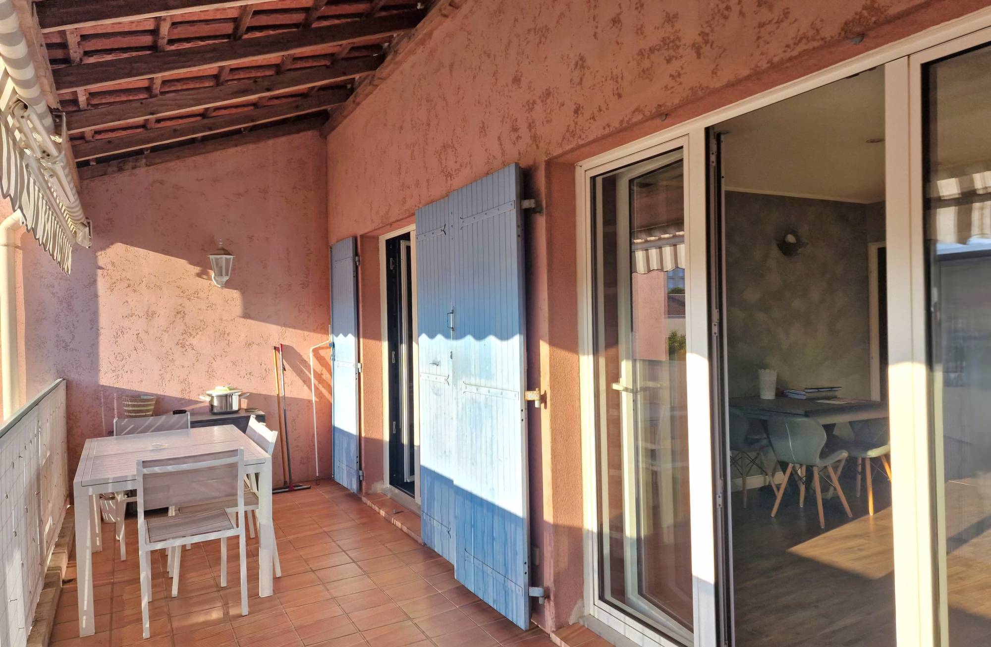 Appartement avec terrasse à vendre Vieux Chemin des Sablettes à La Seyne