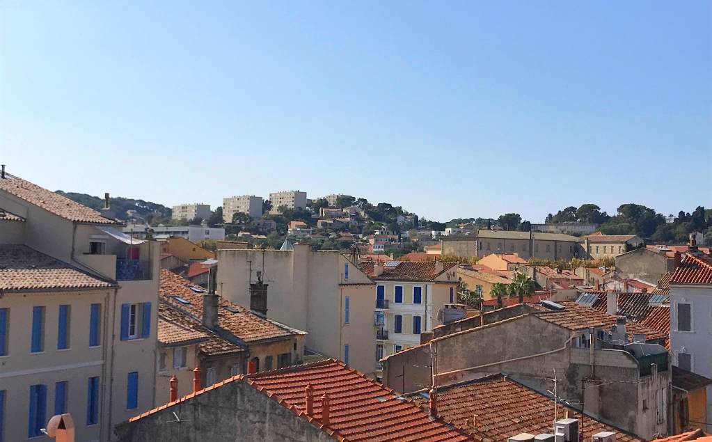 Appartement T3 à vendre en dernier étage à La Seyne-sur-Mer