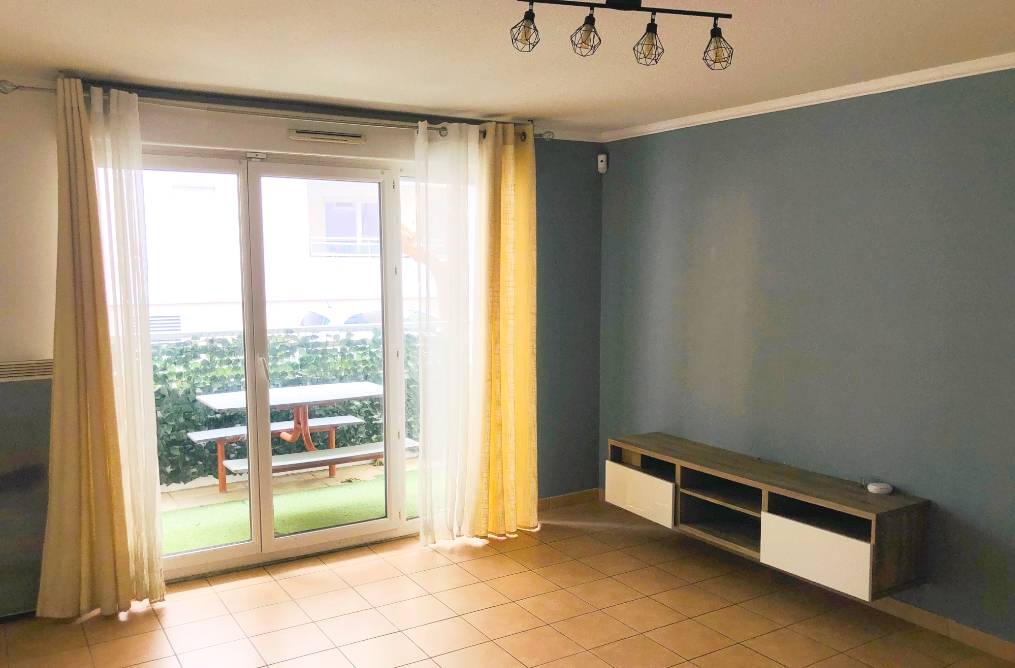 Appartement avec terrasse à vendre dans le quartier Chateaubanne