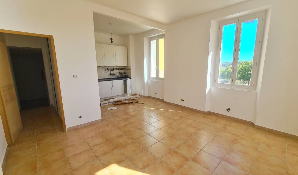 Appartement 3 pièces à vendre dans une maison bourgeoise Michel Pacha