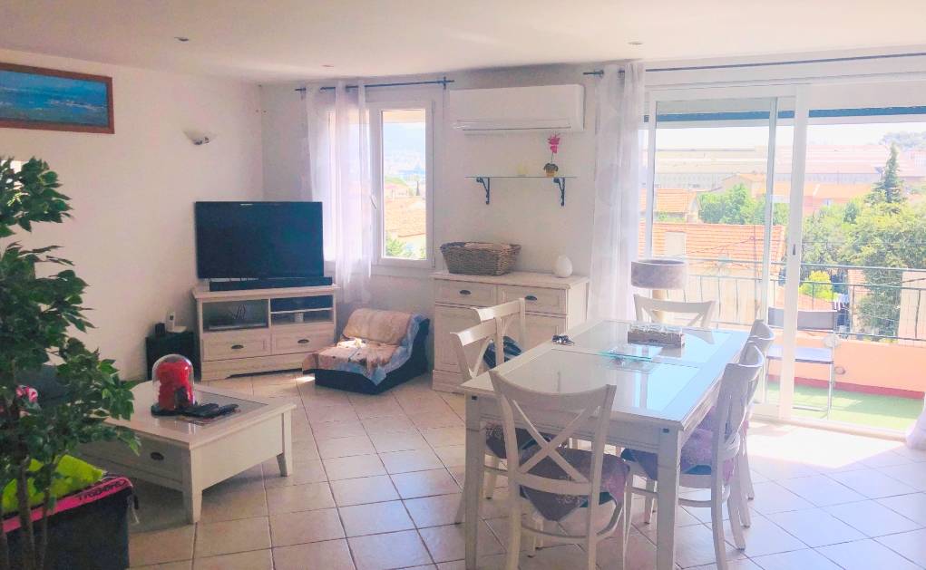 Appartement T4 climatisé avec balcon à vendre à La Seyne