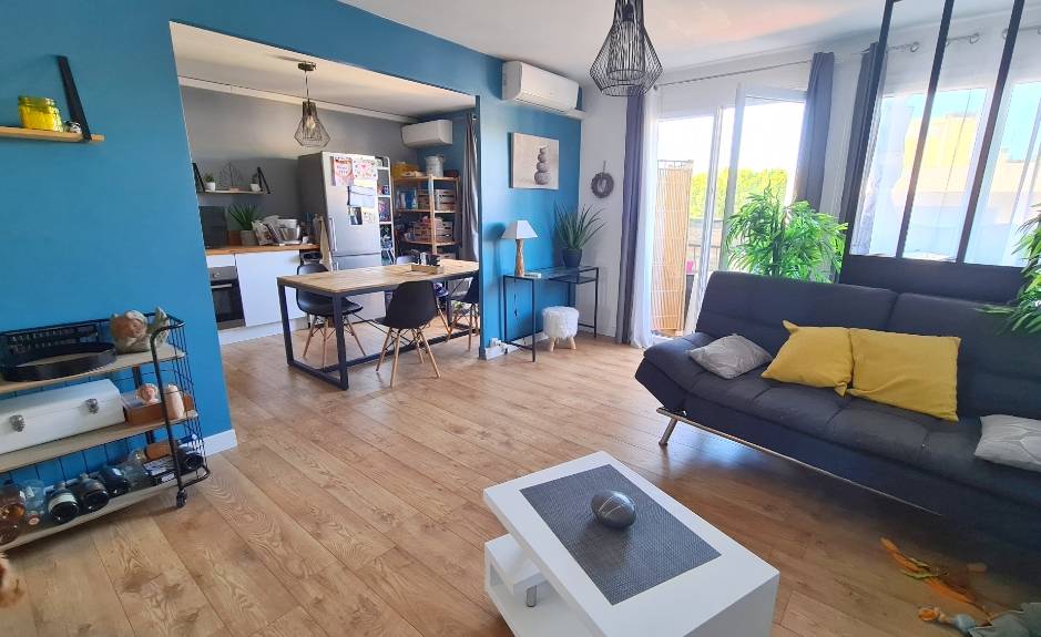 Appartement T3 rénové avec climatisation à vendre dans le centre de La Seyne