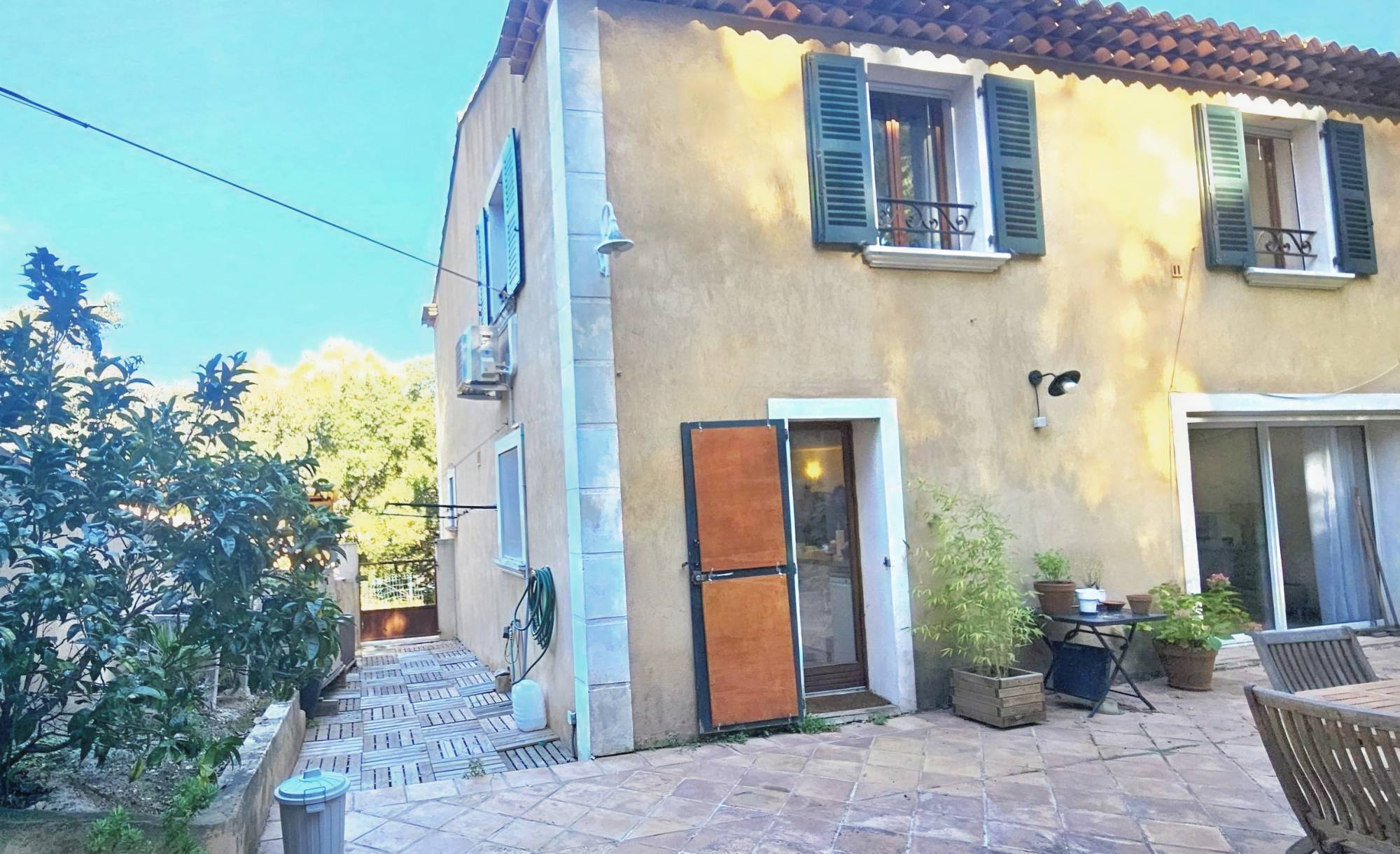 Maison de 1997 entièrement rénovée à vendre sur le secteur de la Donicarde à La Seyne-sur-Mer