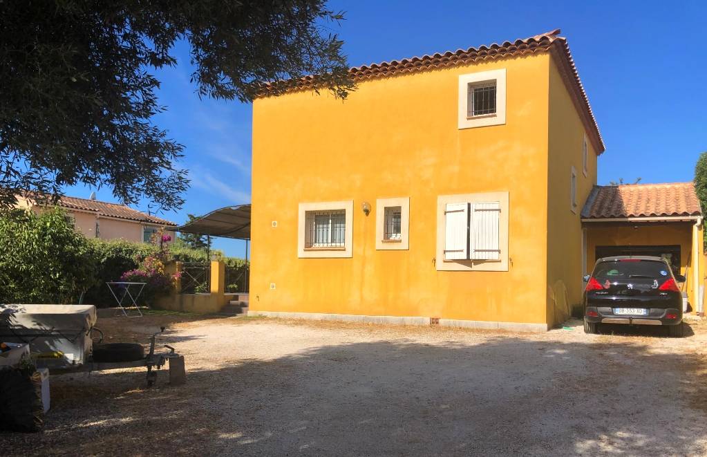 Maison avec garage et piscine à vendre à La Seyne