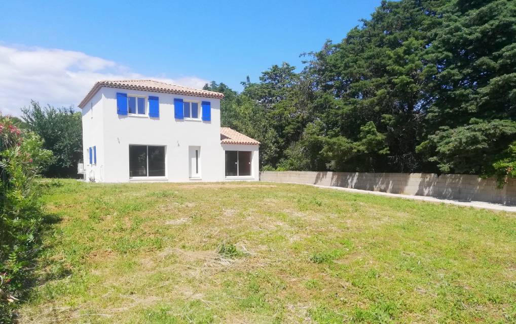 Villa récente de construction 2018 à vendre secteur Mauvéou