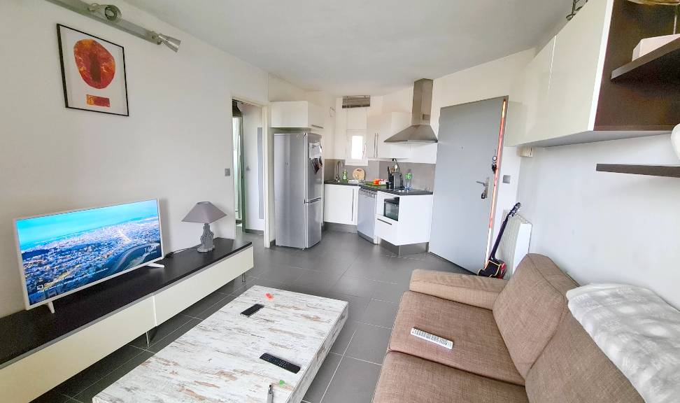 Appartement T2 à vendre sur les hauteurs de Tamaris