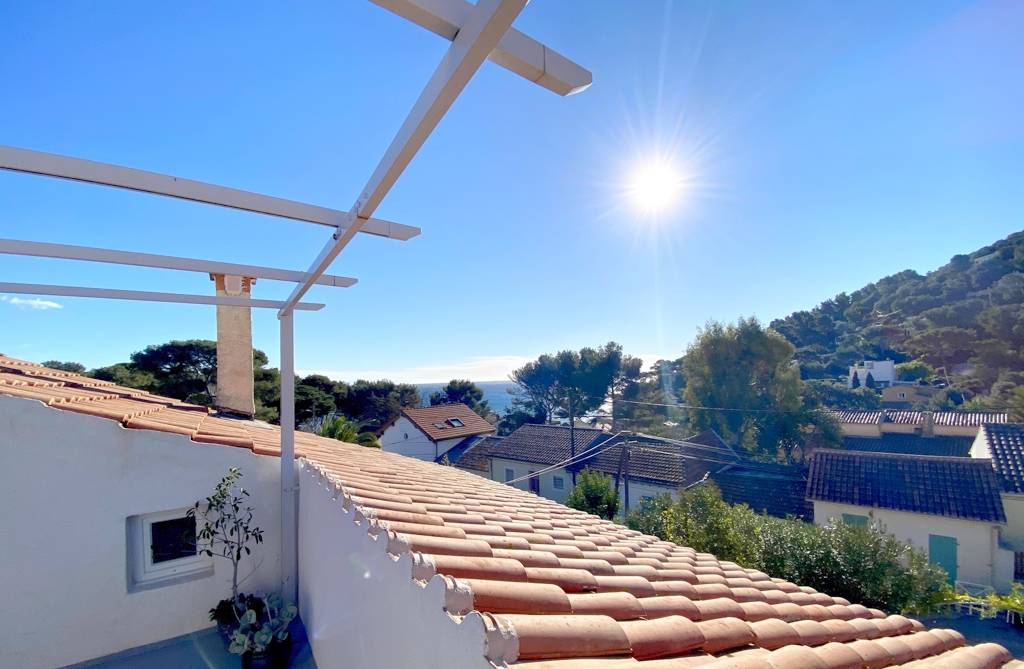 Villa haut de gamme avec vue mer à vendre à proximité de la plage de Fabregas