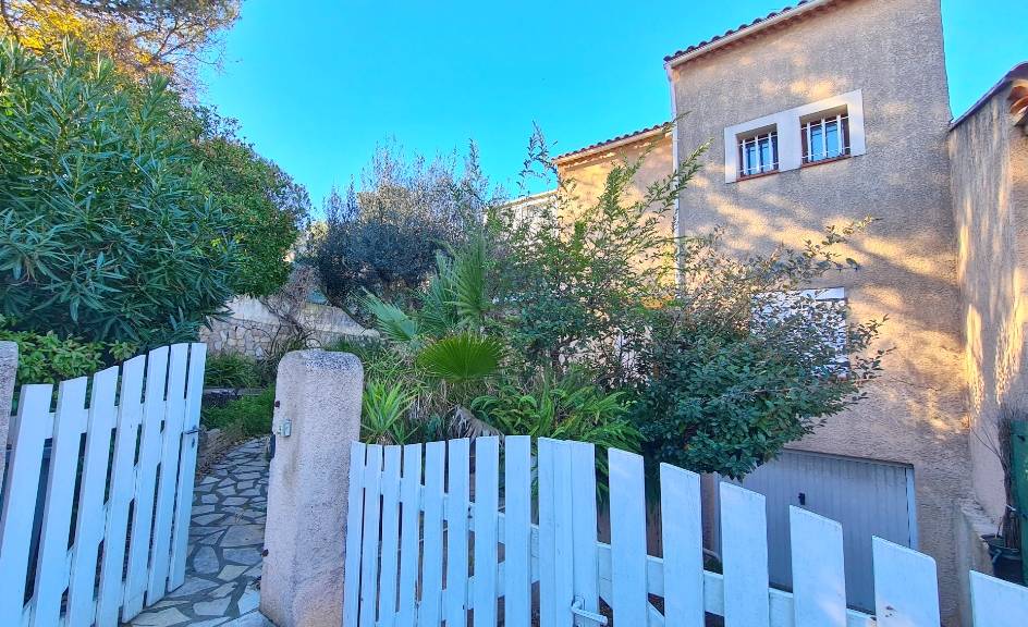 Maison avec garage à vendre à La Seyne Sud