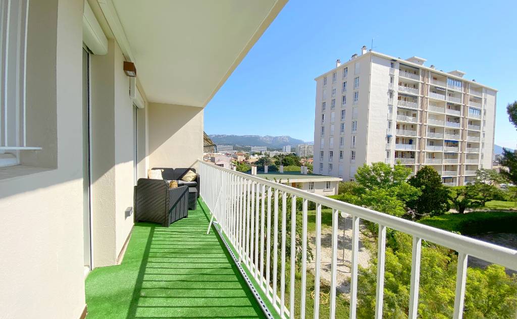 Appartement T3 traversant à vendre à La Seyne