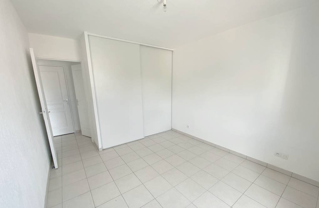 Appartement de deux chambres à vendre quartier Esprit Armando