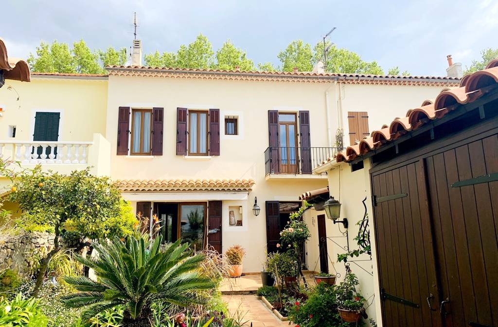 Maison de ville à vendre dans le centre de La Seyne