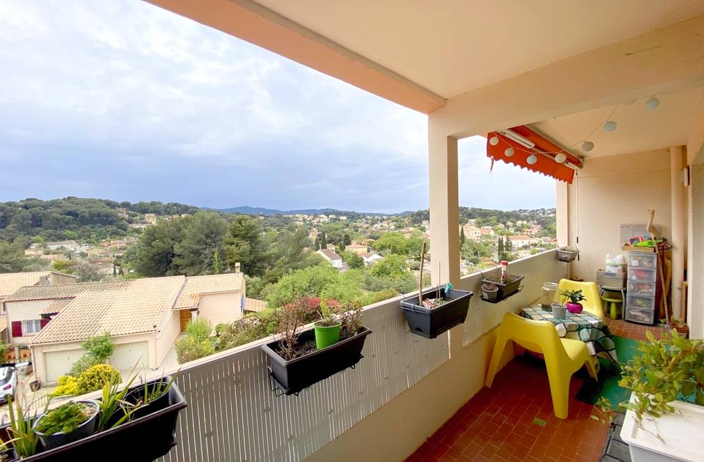 Appartement T3 avec terrasse en exposition plein Sud