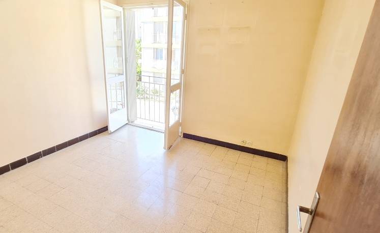 Appartement 3 chambres à vendre à proximité du secteur Rosa Luxembourg