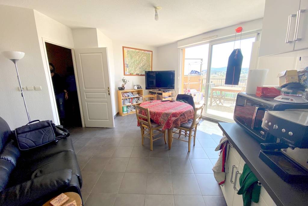 Appartement F2 avec parking en sous-sol à vendre quartier Gai Versant