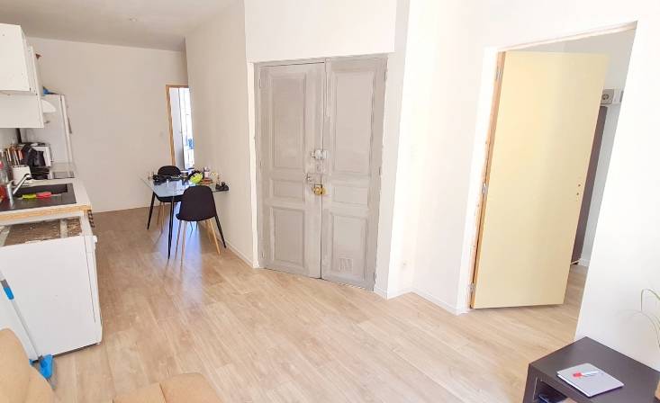 Appartement T3 rénové à vendre dans le centre-ville de La Seyne