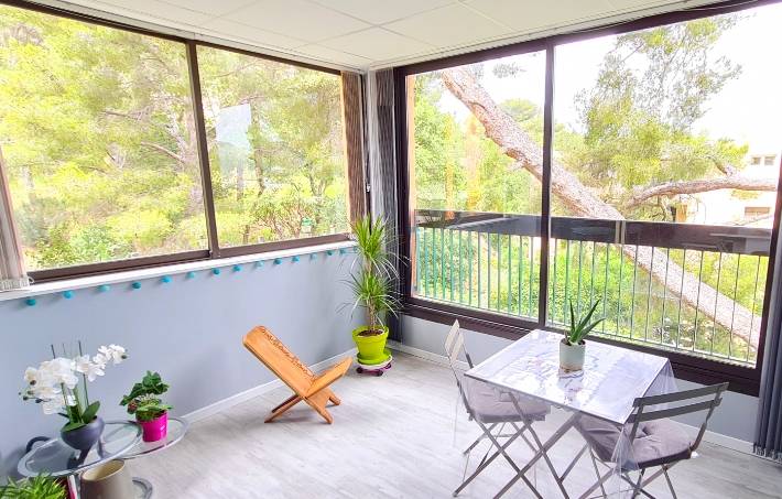 Appartement T4 avec terrasse à vendre aux Collines de Tamaris