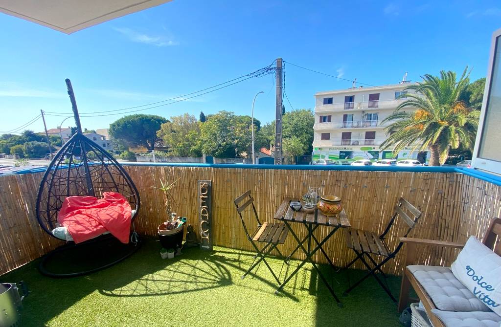 Appartement avec balcon à vendre dans le cœur de Mar Vivo