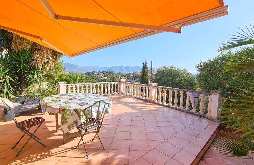 Magnifique demeure avec piscine à vendre dans un écrin de verdure à La Seyne