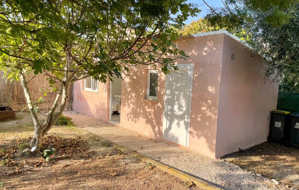 Villa de plain-pied avec studio indépendant à vendre à La Seyne-sur-Mer