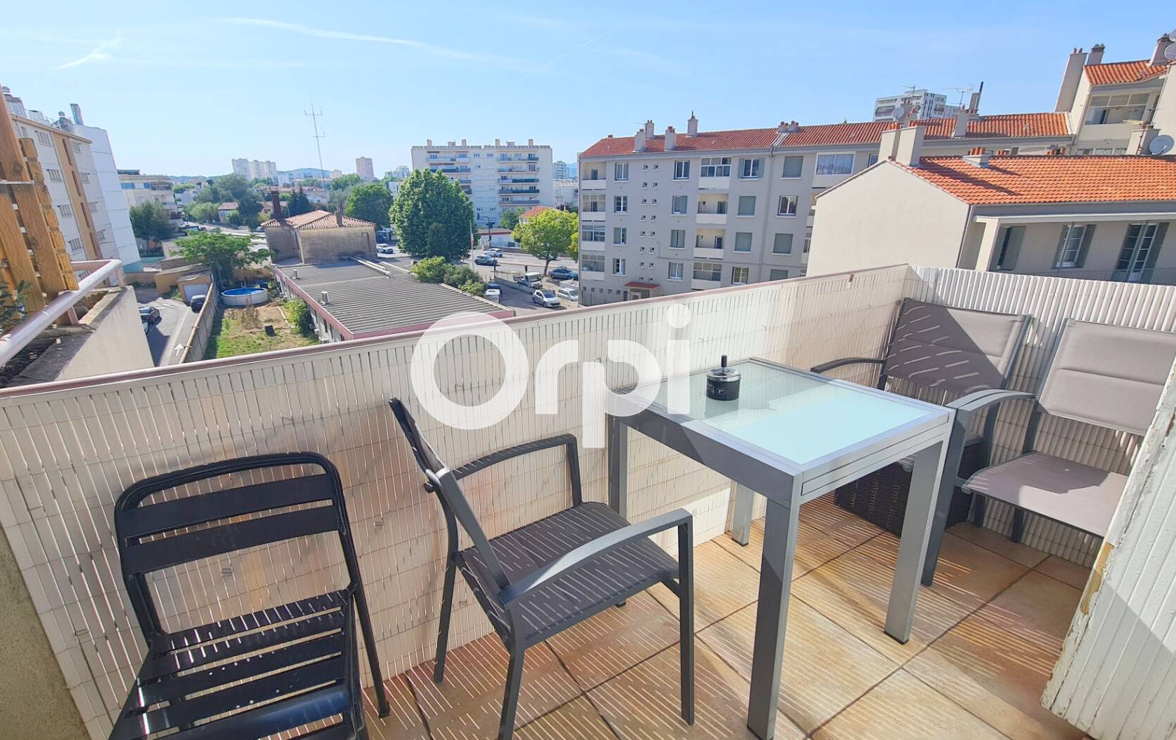 Appartement en dernier étage à vendre dans le centre de La Seyne sur Mer