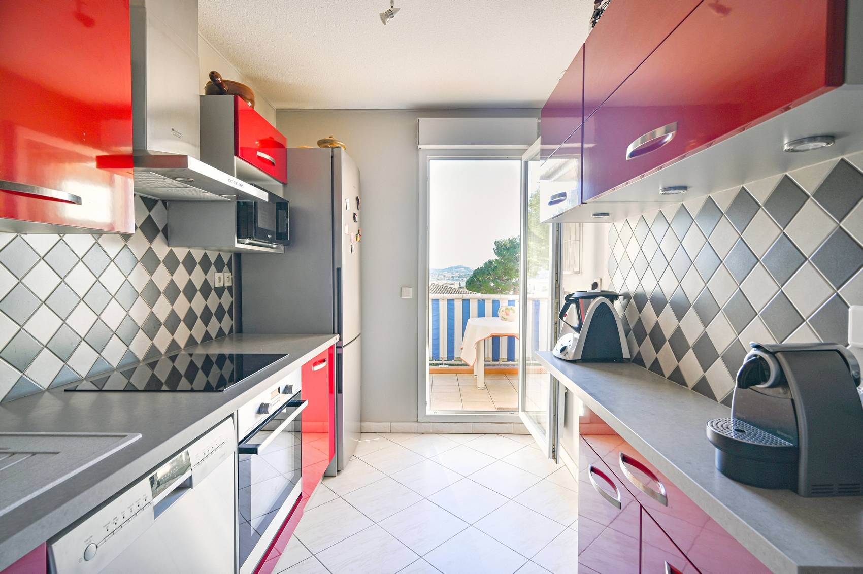 Appartement trois pièces avec garage à vendre à La Seyne-sur-Mer, Côte d'Azur