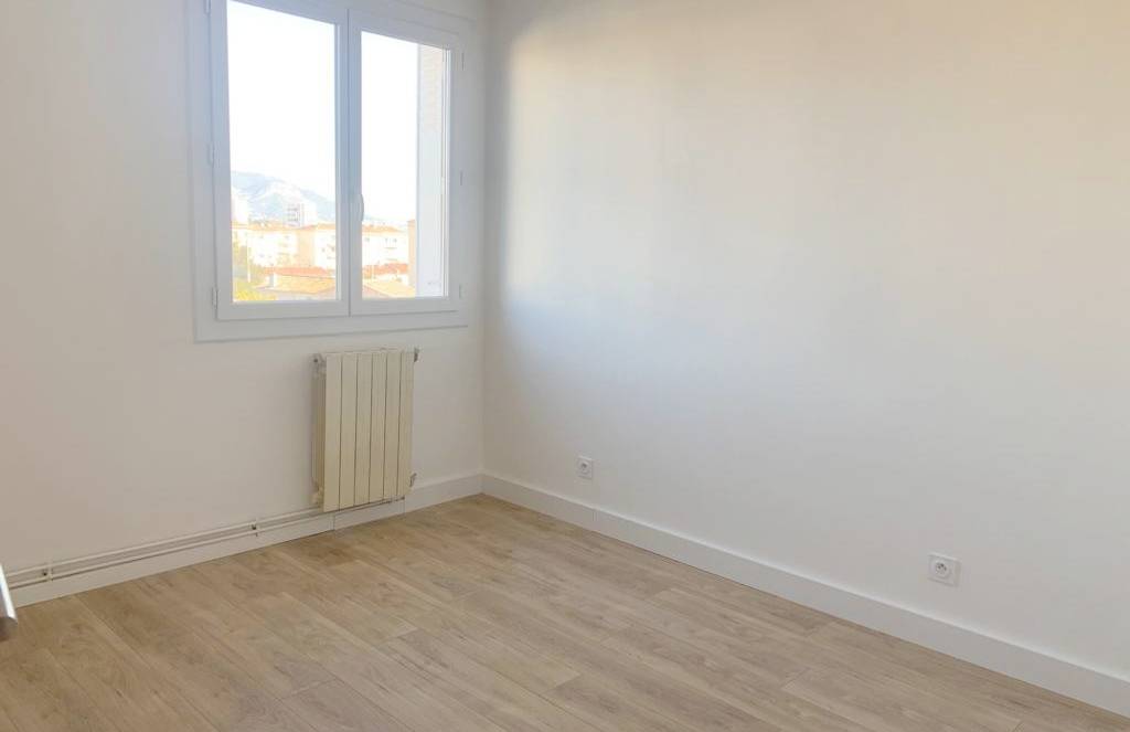 Le bien est à vendre au secteur Chateaubanne