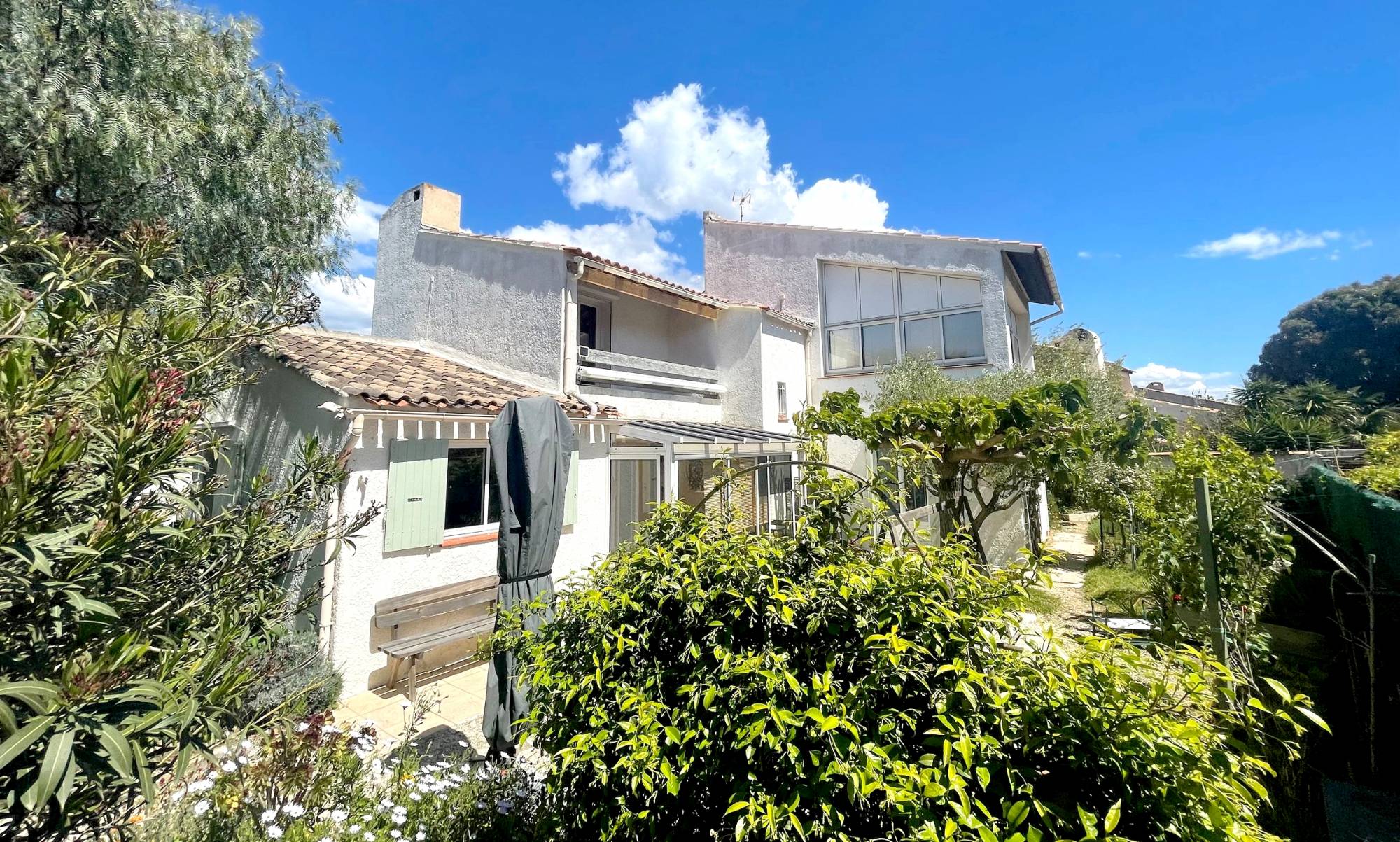 Maison avec joli jardin à vendre dans le quartier de Janas à La Seyne-sur-Mer